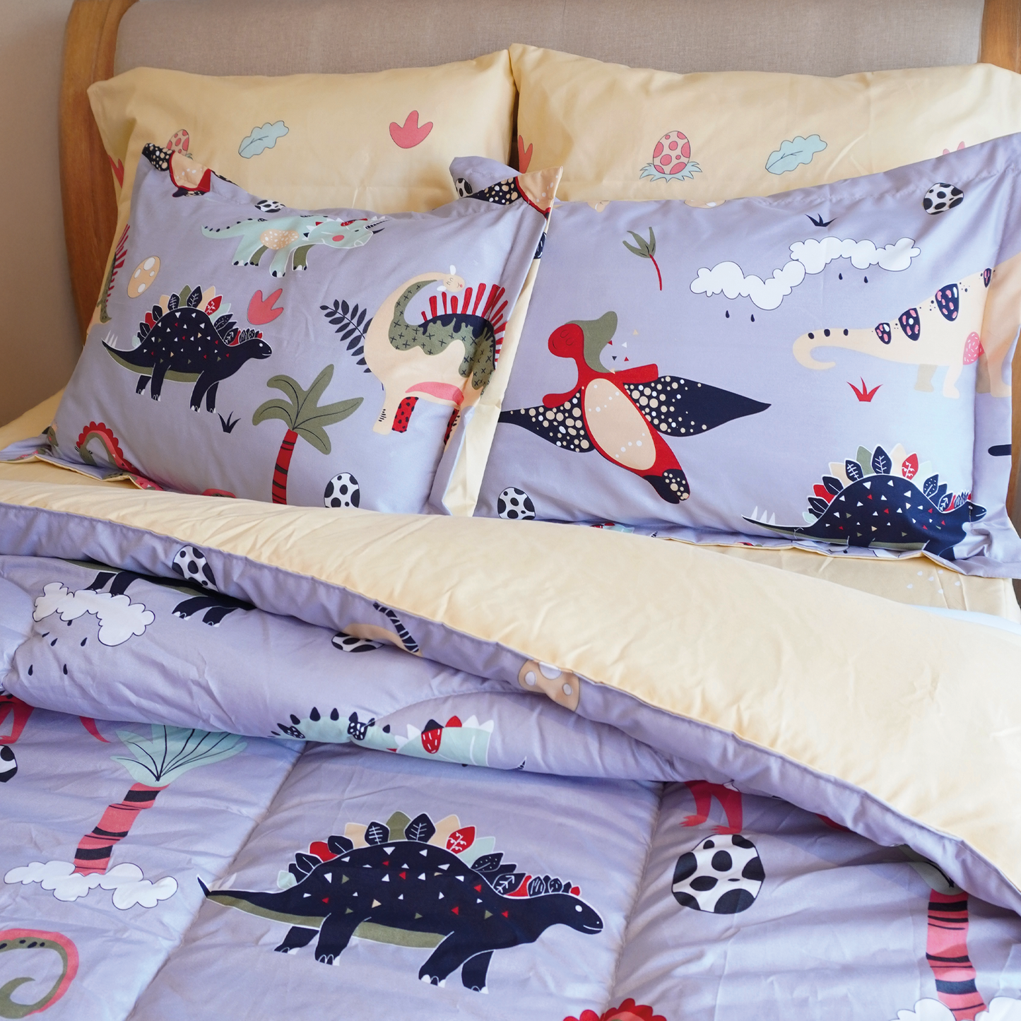 Gray helmet for bikers