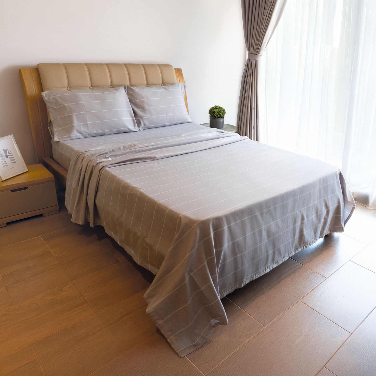 Gray helmet for bikers